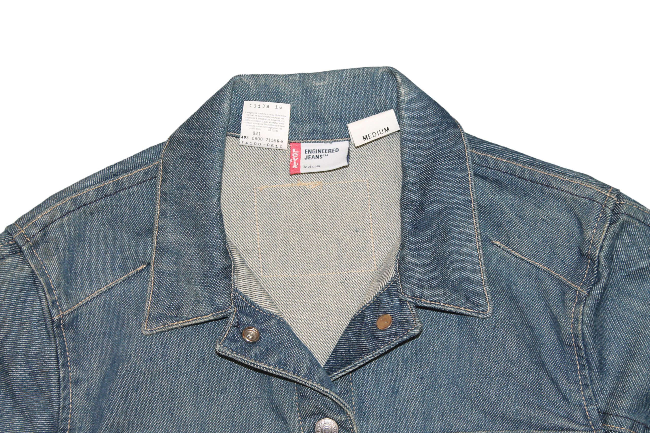 Pet Breed: Chaqueta Levi's. T-M